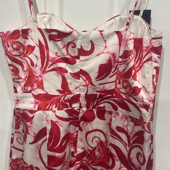 Marciano Pink Floral Pencil Dress
NWT
Size 6 - Picture 3 of 4
